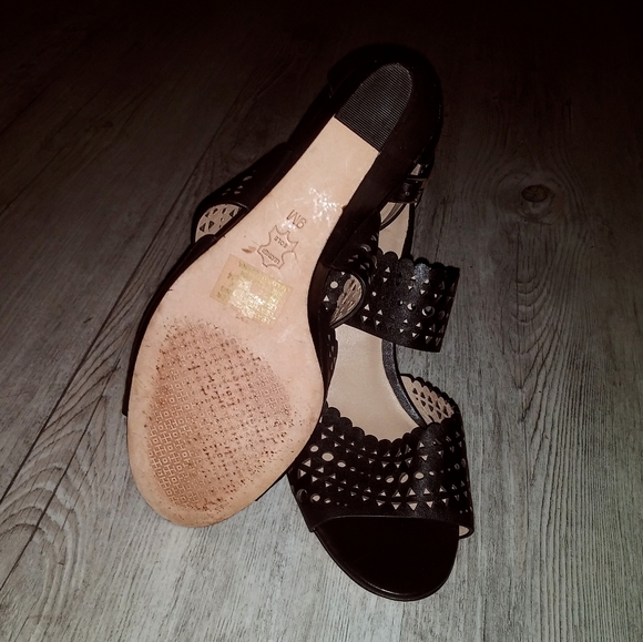 EUC Tory Burch Wedge Sandals - Picture 2 of 8